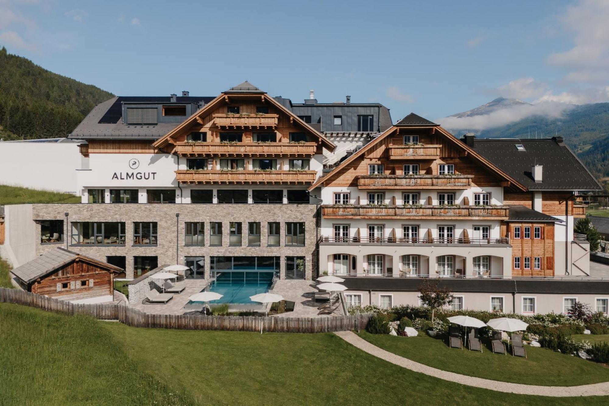 Hotel Almgut - Mountain Wellness